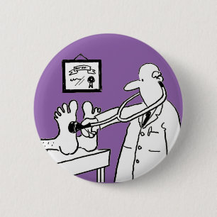 Doktor med Stethoscope Checking Feet Knapp