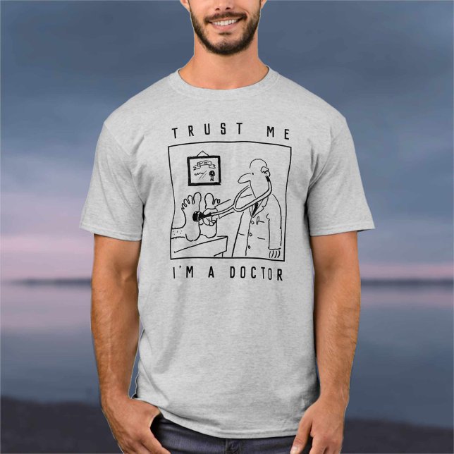 Doktor med Stethoscope Checking Feet T Shirt (Skapare uppladdad)