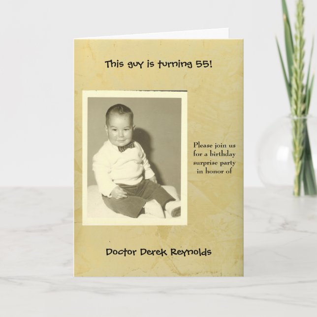 Doktor Överraskning Födelsedagsfest Inbjudan (Framsida)