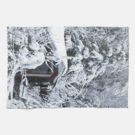 Dold stuga för snö i trädgårdarna kökshandduk