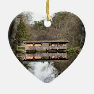 Doldt överbrygga julgransprydnad keramik