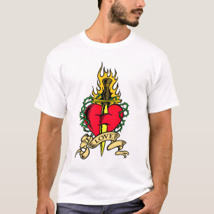 Dolk till och med hjärtat-skjortan t shirt