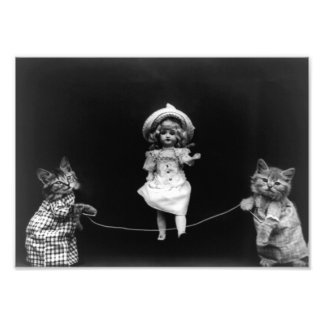Doll & Kittens Skipping Fototryck