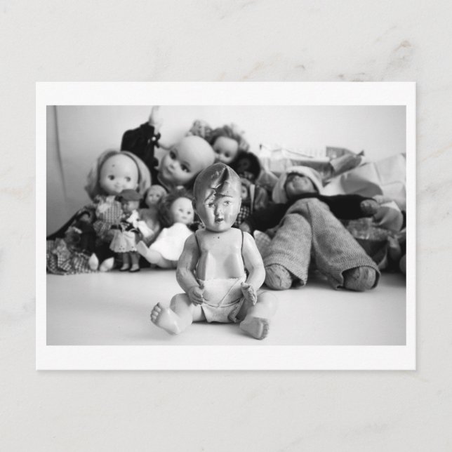 Doll Portrait - Open minded doll Vykort (Framsida)