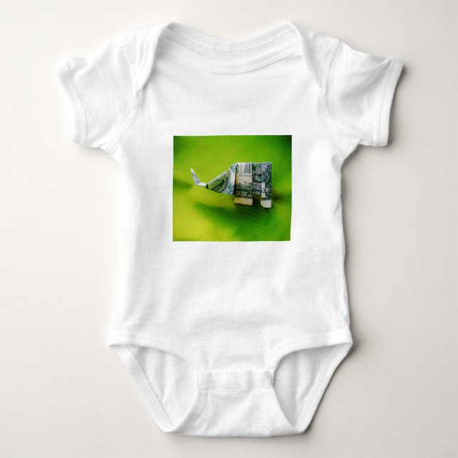 Dollar bill origami Elephant på Gröntens bakgrund Tee Shirt (Framsida)
