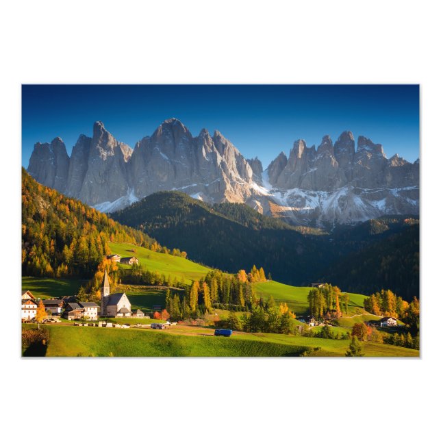 Dolomites-byn i fallfotot fototryck (Framsidan)