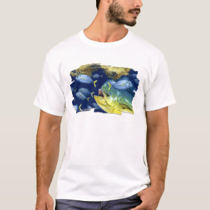 Dolphinfishen (mahimahi) som jagar, silar T-tröja Tee