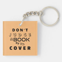 "Doma inte Bok vid dess omslag" Peach