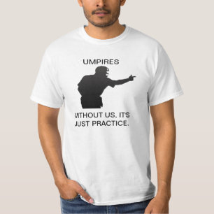 DOMARE. UTAN US är DEN ÖVAR PRECIS Tee