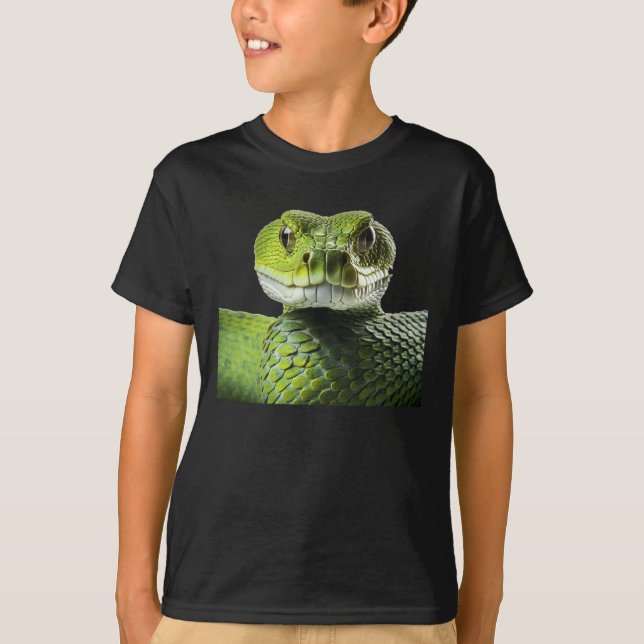 Dominera med vår Menacing Grönt Viper Snake Tee (Framsida)