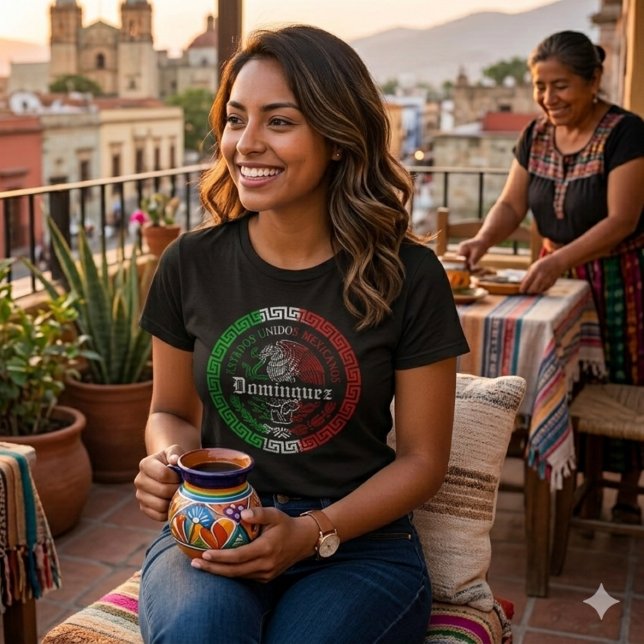 Domínguez Efternamn T-shirt (Domínguez Last Name México emblem shirt)