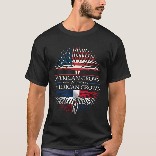 Dominican Republic Roots Flag American Grown Domin T Shirt (Framsida)