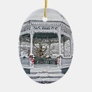 Domstol Gazebo i Snö Julgransprydnad Keramik