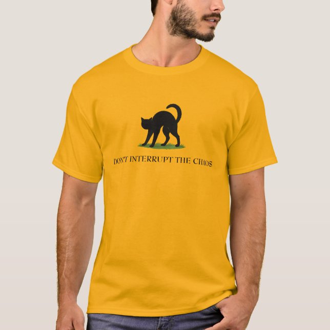 Don’t Interrupt the Chaos Cat Gadsden Flag Parody T Shirt (Framsida)