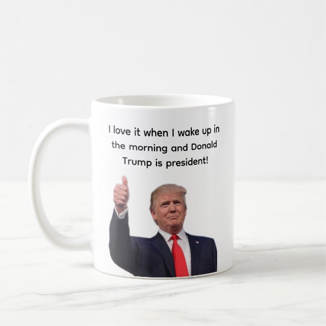 Donald Trump 2024 Kaffemugg (Vänster)