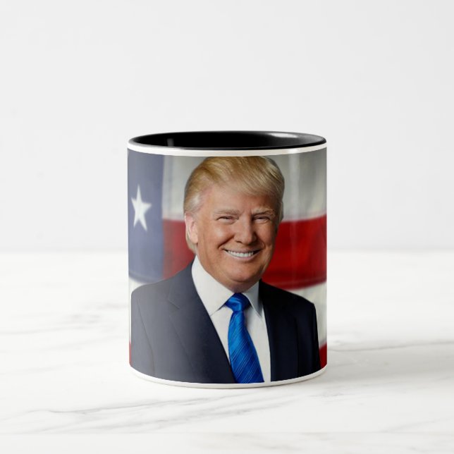 Donald Trump American Flagga Mugg (Center)