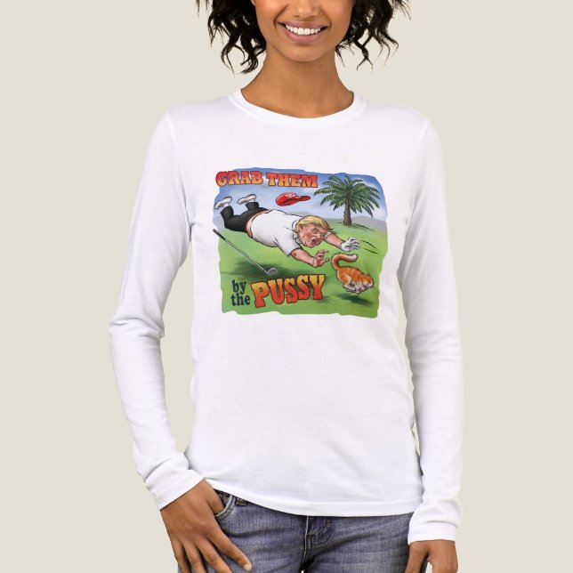 Donald Trump Chasing a Cat – Political Cartoon T Shirt (Framsida)