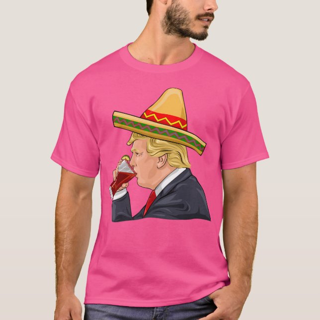 Donald Trump Drinking Michelada T Shirt (Framsida)