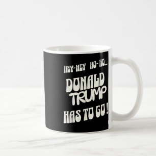 Donald Trump måste åka till Kung utan auktoritär Kaffemugg