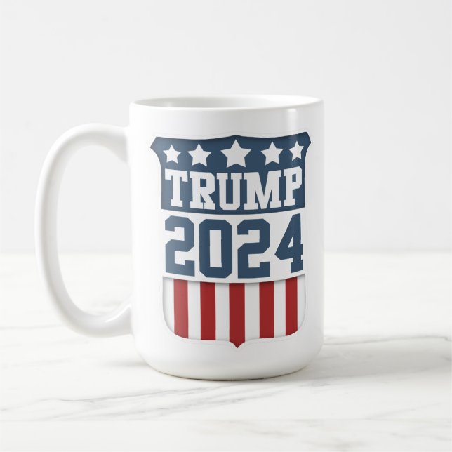 Donald Trump President 2024 Shield Kaffemugg (Vänster)