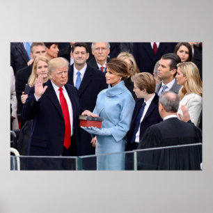 Donald Trump sväras in som president Poster
