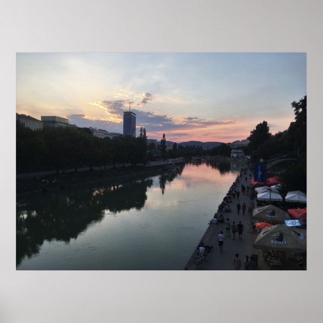 Donau Sunset Poster (Framsidan)