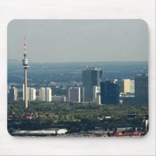 Donauturm och UNO City Musmatta