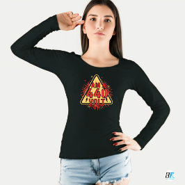 "Don't Touch Me – I Am A 440 Volt" Scary Funny T Shirt