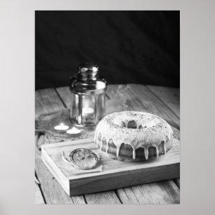 Donut Cake med Icing Glaze på Rustic Wooden Bord Poster