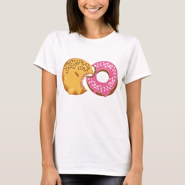 Donut Couple Bite Design T Shirt (Framsida)