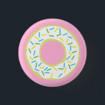 Donut Kid Birthday Cute Rosa Knapp<br><div class="desc">Det här beundransvärda modet färglös rosa Doughnut Första Födelsedagsfesten Design är perfekt för en barn på 1:a födelsedag firande eller en födelsedag när som helst! Anpassa texten så att de här Donuts blir dina egna. Det moderna synsättet och känslan är det perfekt sättet att fira din lilla som kärlek äter...</div>