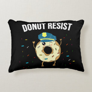 Donut Resiste Meme Funny Police Officer stöder Prydnadskudde