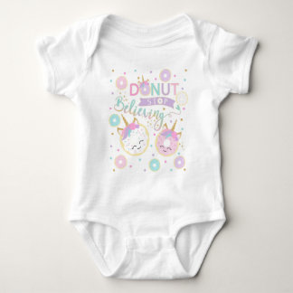 Donut Stop Beliving Baby Bodykostym T Shirt