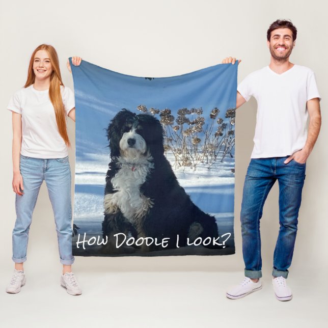 Doodle Hund Älskare Rolig Hemdekor 2 Fleecefilt (På plats)