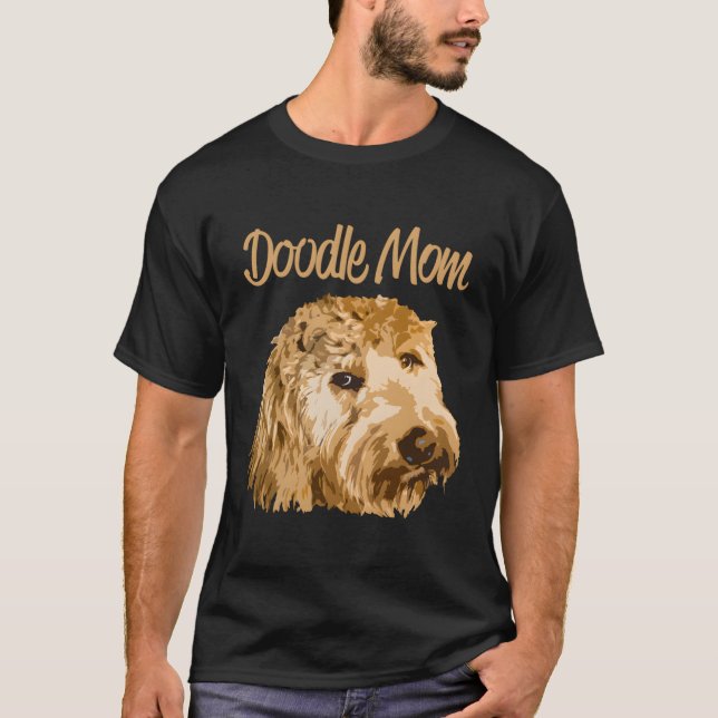 Doodle Mamma Goldendoodle T Shirt (Framsida)