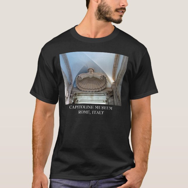Doorway of Capitoline Museum T-shirt (Framsida)