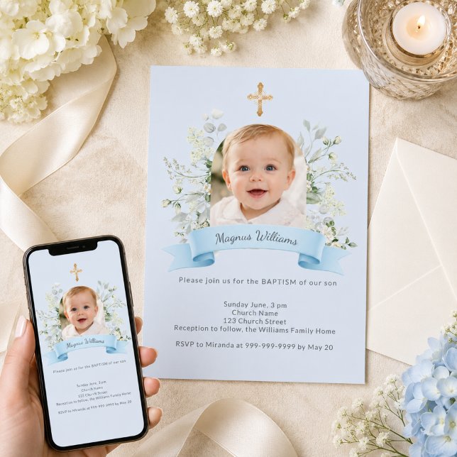 Dop Blå Fotobåge Pojke Vita Blommor Inbjudningar (Skapare uppladdad)