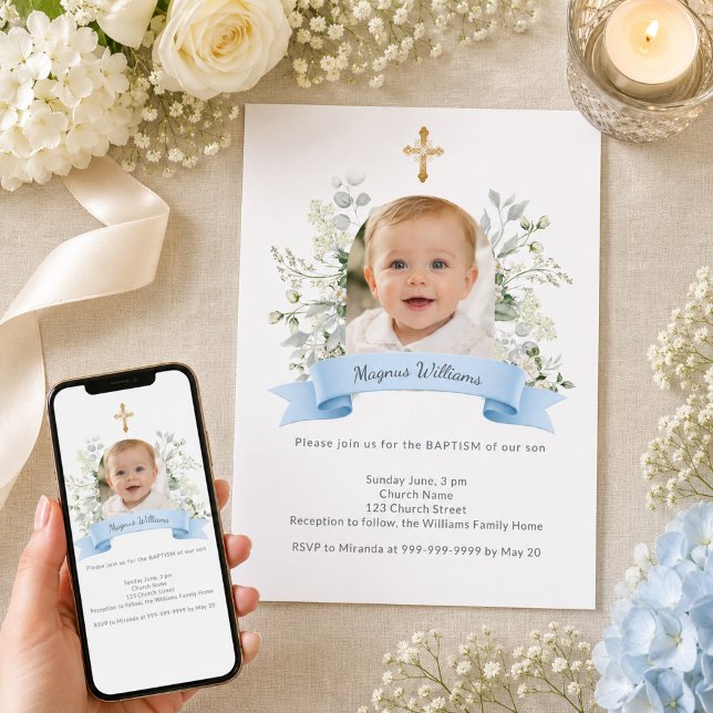 Dopning Blå Foto Båge Pojke Vita Blommor Inbjudningar (Skapare uppladdad)