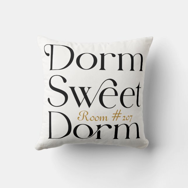 Dorm Sweet Dorm Rumsnummer Kudde (Baksida)