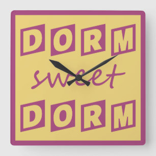 "Dorm Sweet Dorm" väggklocka