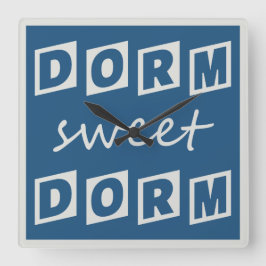 "Dorm Sweet Dorm" väggklocka