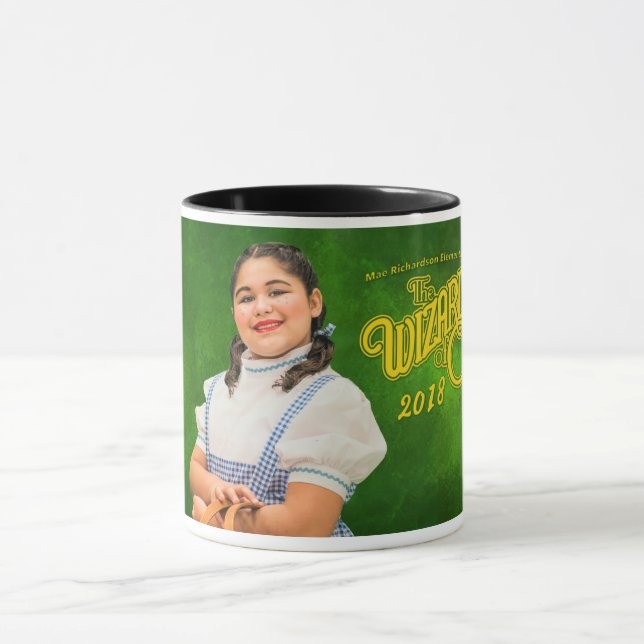 Dorothy (Aviendha) Mugg (Center)