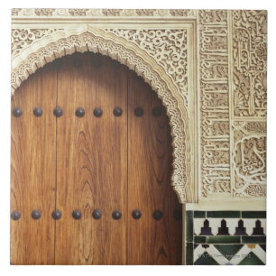 Dörröppning på den Alhambra slotten i Granada, Kakelplatta