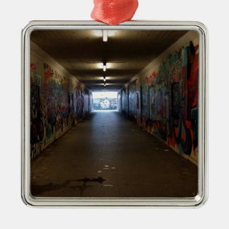 Dortmund U-Bahn Grafitti am Bahnhof Julgransprydnad Metall