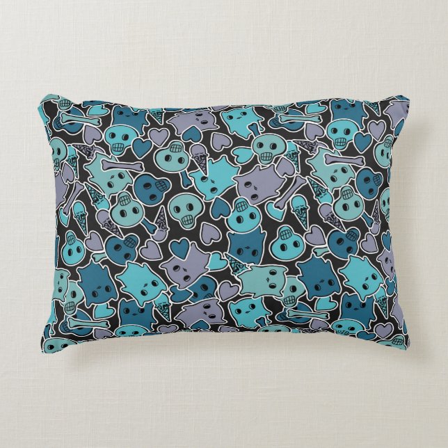 Döskallar och hjärtor på svart bakgrund 2 prydnadskudde (Framsidan)