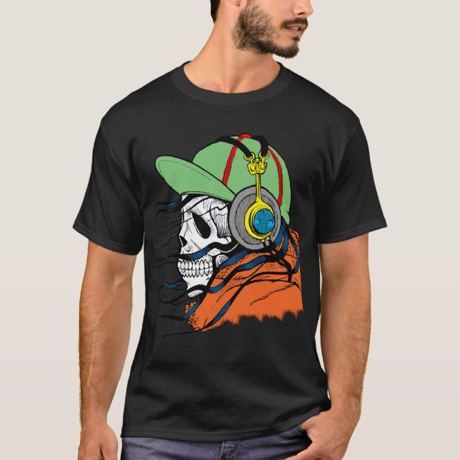 Döskalle, Hörlurar, Tröja, Hatt, T-shirt (Framsida)