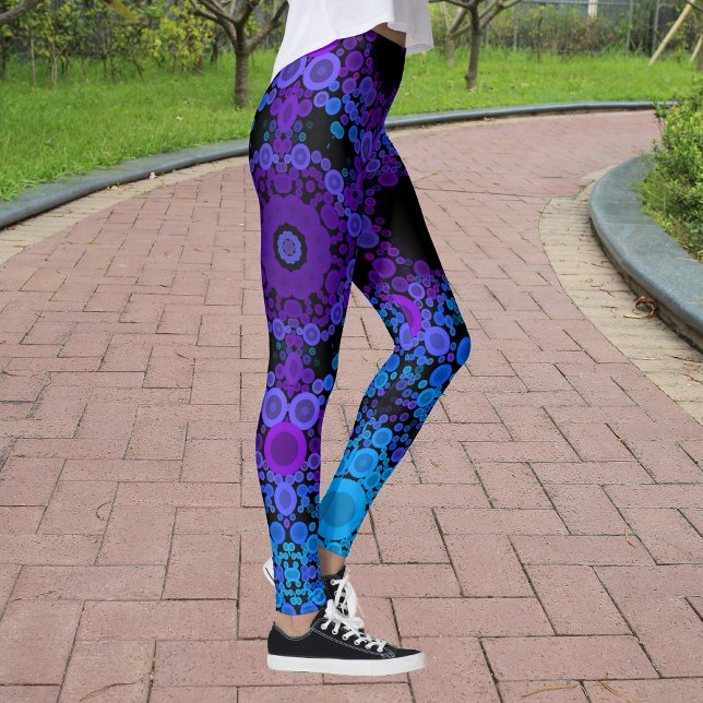 Dot Mandala Flower Blue och Lila Leggings (Skapare uppladdad)