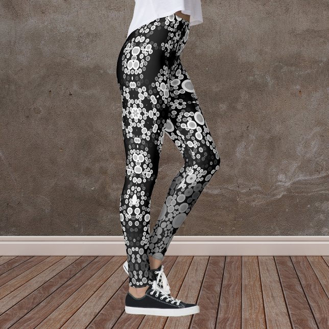 Dot Mandala Flower Grått och Black Leggings (Skapare uppladdad)