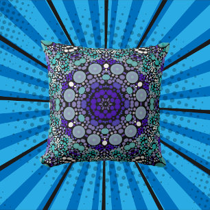 Dot Mandala Flower Lila Blue and White Kudde