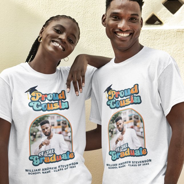 Dotterkusin till fotocellröret i student t shirt (Skapare uppladdad)